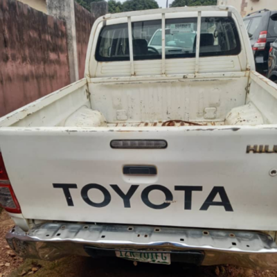 TOYOTA HILUX 2014(RSH 632 RE)