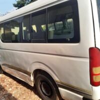 TOYOTA HIACE BUS 2007 - Image 2
