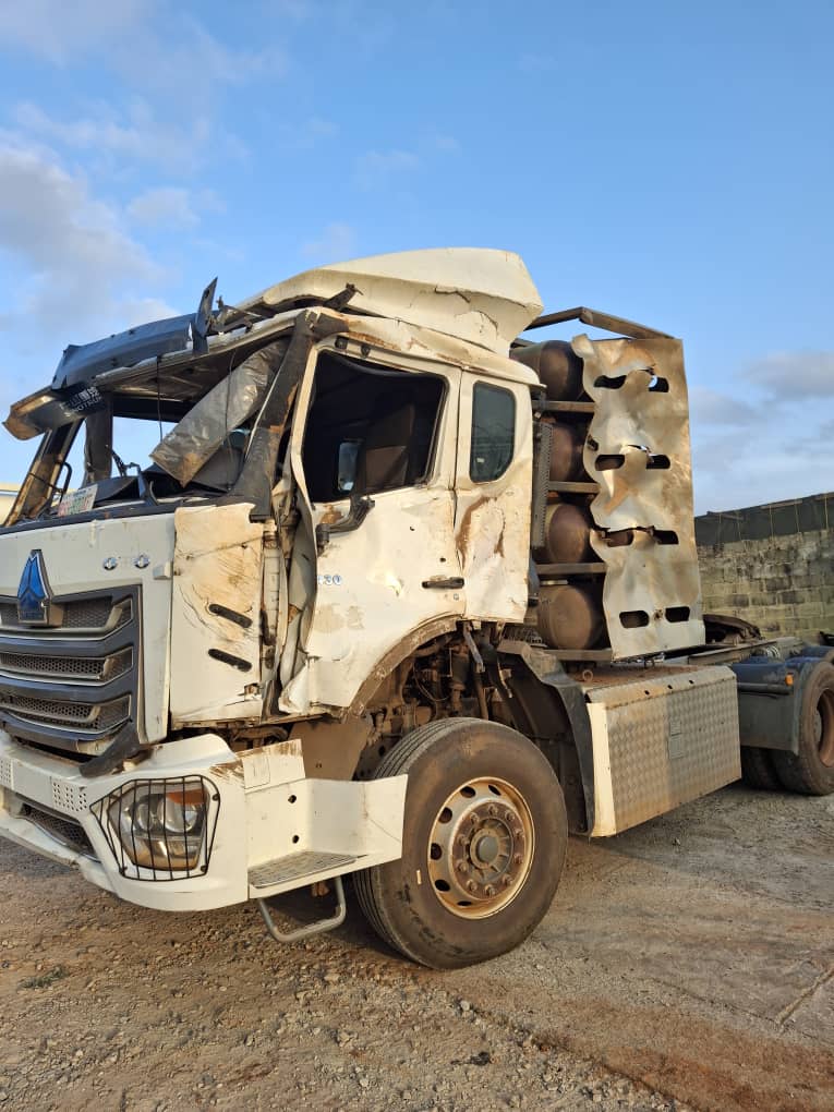 DAMAGED CABIN HEAD, RIM AND TURBO CHARGER OF SINO TRUCK (RSH970XF)