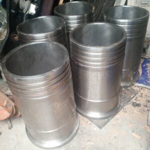 TURBINE ENGINE SLEEVE