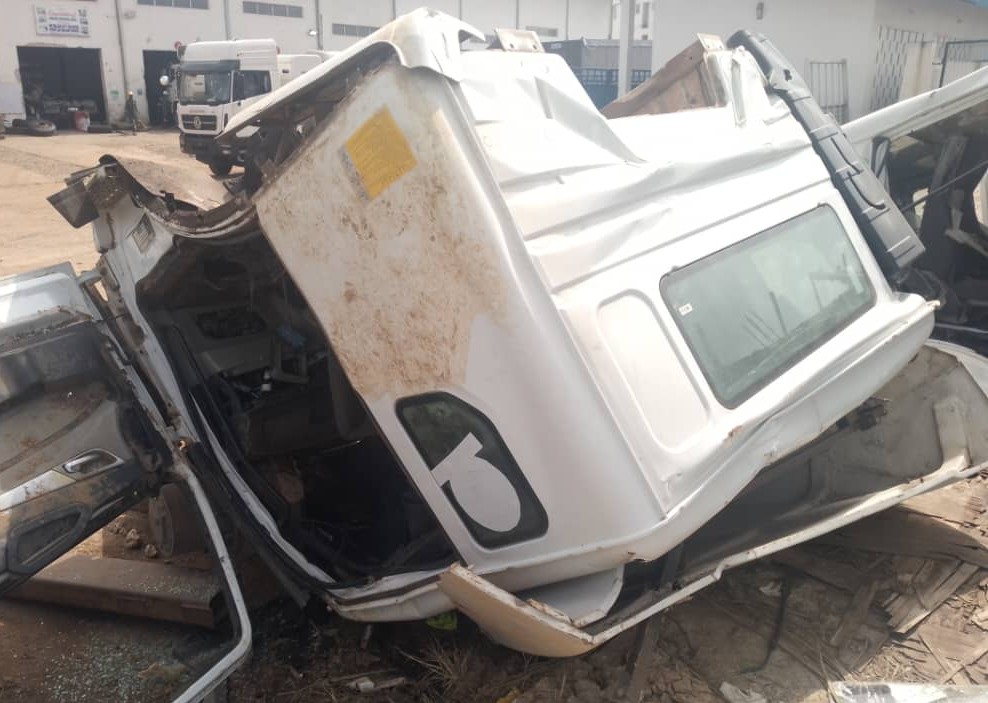 DAMAGED CABIN HEAD, RIM AND TURBO CHARGER OF SINO TRUCK (RSH970XF)