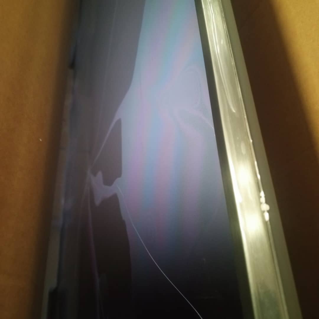 LG 75″ TELEVISION (AI VERSION) – DAMAGED SCREEN