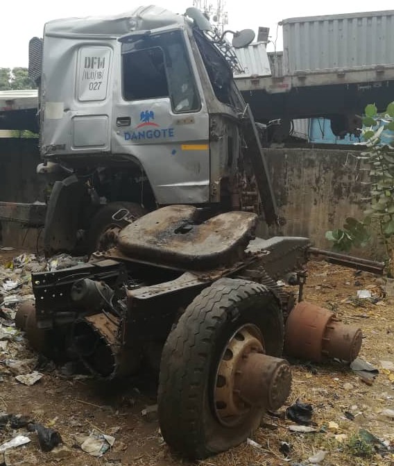 SINO TRUCK (AKD154XV)
