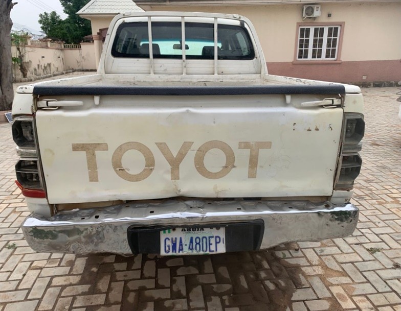 TOYOTA HILUX PICKUP (2013) - Image 3
