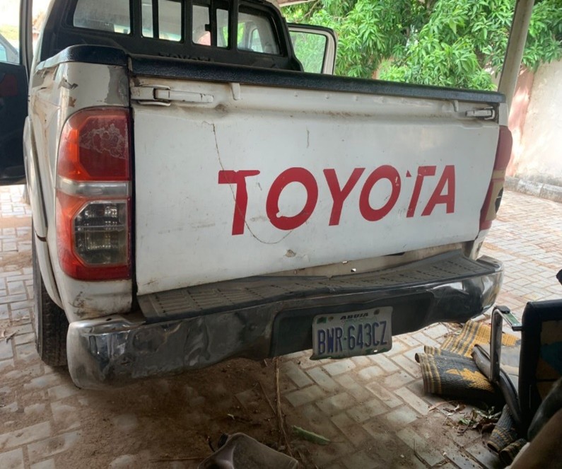 TOYOTA HILUX PICKUP (2012)