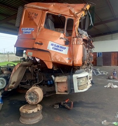SHACMAN TRUCK (NSR115ZN)